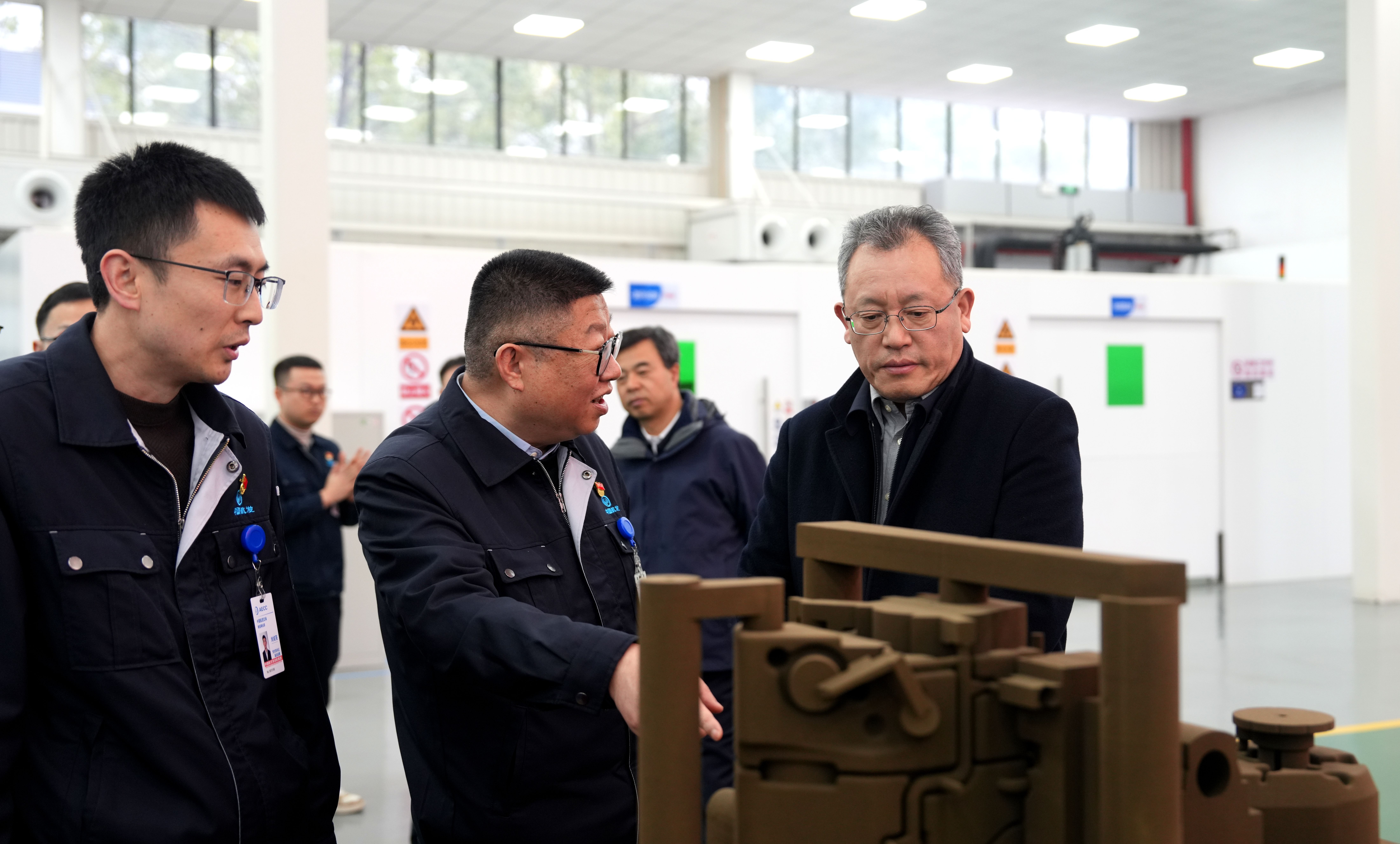 張玉金到中國航發紅林、中國航發航材院貴陽精鑄調研并進行現場辦公